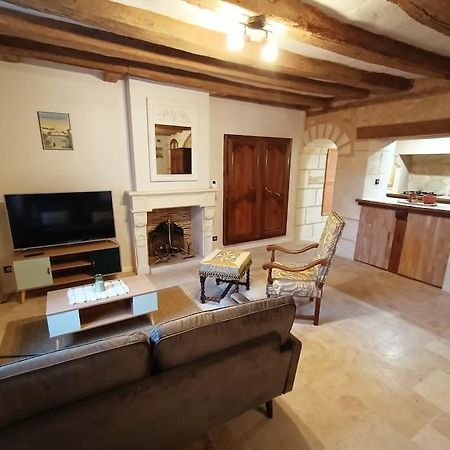 Gite Avec Vue Sur L'Indre Artannes-sur-Indre 外观 照片