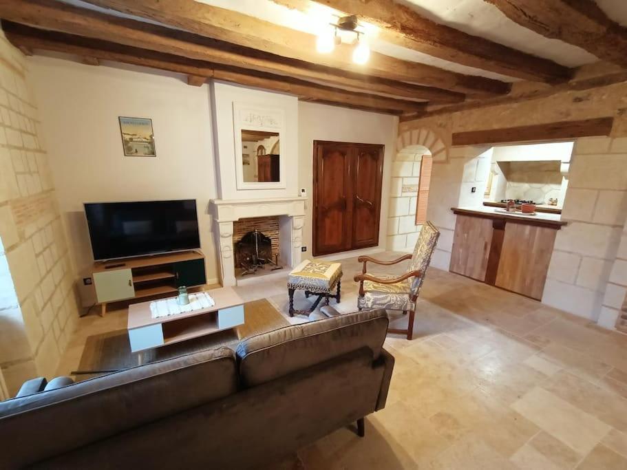 Gite Avec Vue Sur L'Indre Artannes-sur-Indre 外观 照片